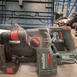 Accu  klopboormachine met afzuiging Metabo, KH18LTXBL 24Q, bouwjaar 20