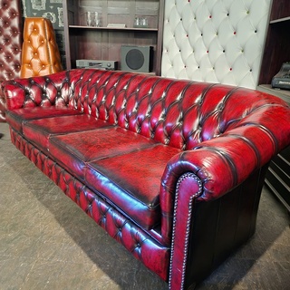 4-Zits Chesterfield, Hampton, rood