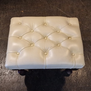 Hocker Chesterfield, King, creme