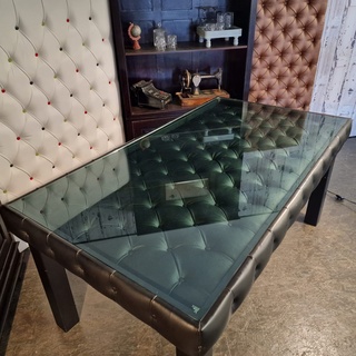 Eetkamertafel Chesterfield, Caleb, zwart