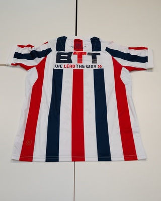 Voetbalshirt Willem II Robey, rood/wit/blauw, gesigneerd, S