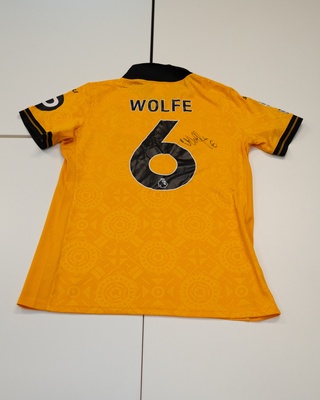 Wedstrijd gedragen David Møller Wolfe shirt – Wolverhampton Wanderers