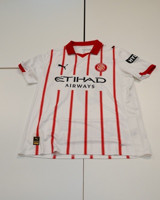 Wedstrijd gedragen Donny van de Beek shirt  –  Girona Puma, wit/rood,