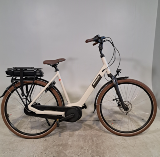 Elektrische damesfiets (Foto's toevoegen), Batavus, Altura