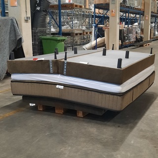 Tweepersoonsbed, Serta