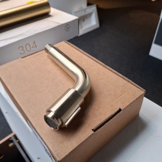 Fonteinkraan Essentials, inbouw, messing mat