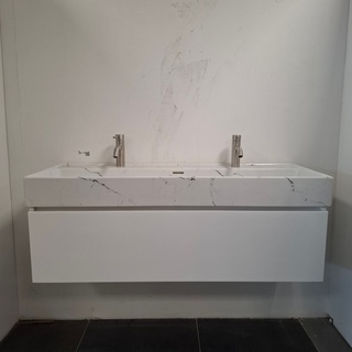 Badmeubel Dekker Zevenhuizen, Lanesto, glans wit