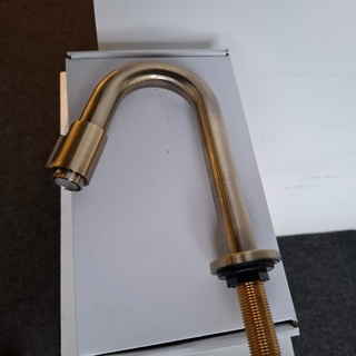 Fonteinkraan Piccolo, brons