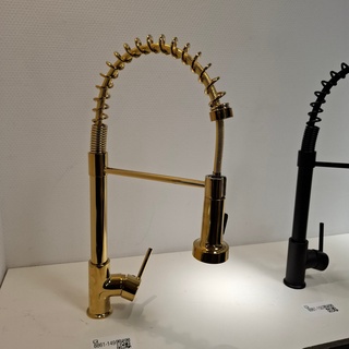 Keukenkraan glans goud