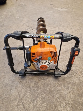 Motorgrondboor, Stihl, BT121
