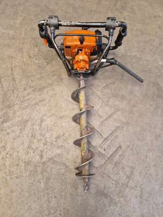Motorgrondboor, Stihl, BT121