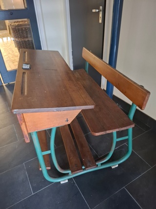Vintage schoolbank
