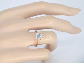 Rosegouden ring met een briljant geslepen diamant van 2.00 carat