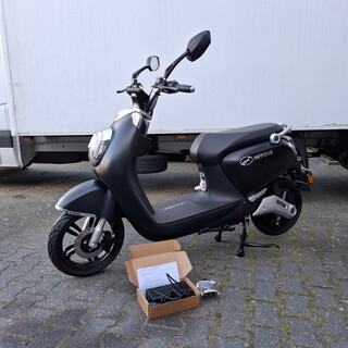 Elektrische scooter, Nipponia, Volty