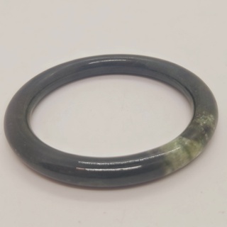 Gewichtige jade armband / bangle