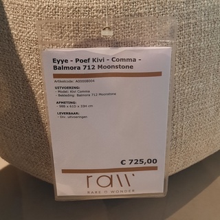 Poef Eyye, Kivi Comma