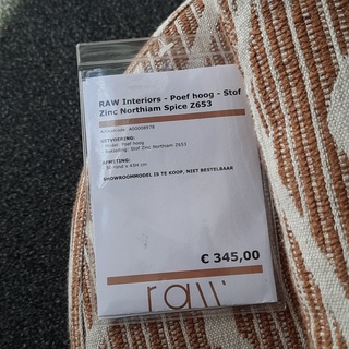 Poef en kussen Raw Interiors
