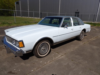 Oldtimer, Chevrolet, Caprice Classic 4, lichtblauw, 1979