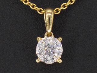 Gouden entourage hanger met briljant geslepen diamanten, excl. ketting
