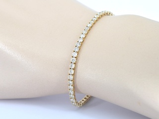 Gouden tennisarmband met natuurlijke briljant geslepen diamanten