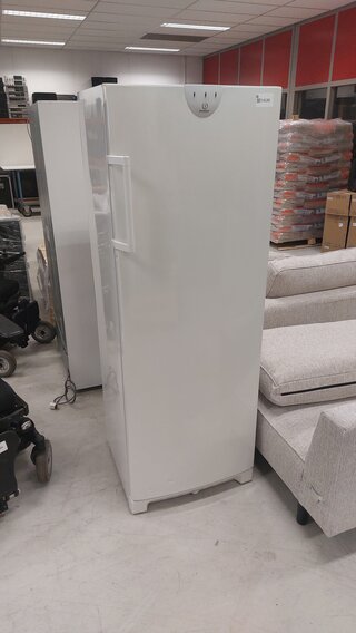 7 laden vriezer Indesit, UFA 450, Wit