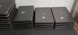Partij 32 defecte/incomplete laptops HP, Fujitsu