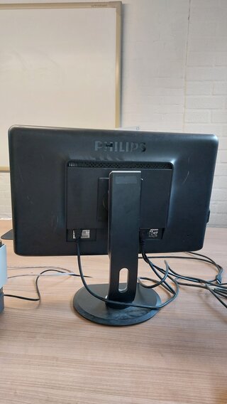 2x Monitor Philips, Brilliance 235PQ, Brilliance 2215 plus