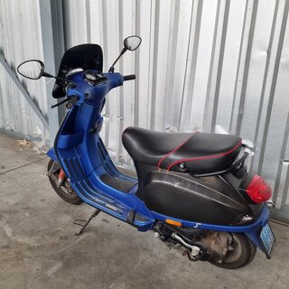 Bromfiets Piaggio, C38, blauw/zwart, bouwjaar 2013