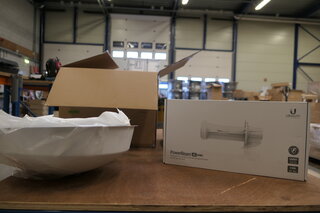 2x Access point Ubiquiti, Powerbeam 5AC gen 2, bouwjaar 2018