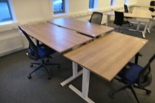 3x Bureau met 3x bureaustoel