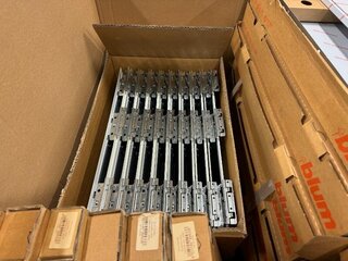 Pallet ladegeleiders en keukenkast toebehoren Blum, Hettich