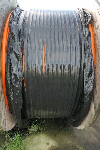 10x a 1200 meter Kabelhaspel met glasvezel beschermbuis Microfocus, DB