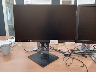 Monitor HP en Iiyama, met dockingstation I-Tec