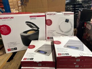 Diverse huishoudelijke apparaten keuken