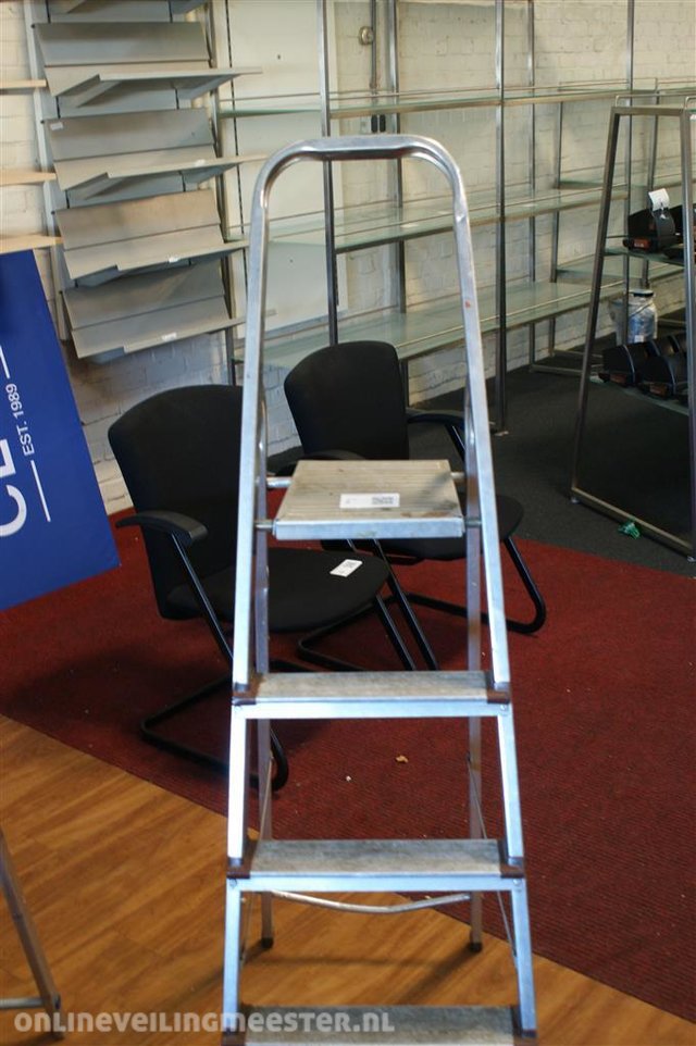 stereo overhead voldoende Household ladder Kwikkie, gray » Onlineauctionmaster.com