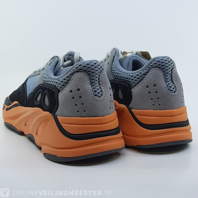 Yeezy maat 2025 37