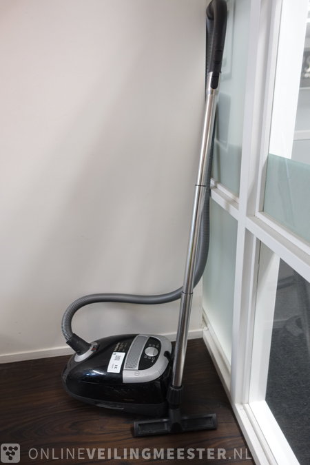 Wonderbaarlijk Geef energie composiet Miele vacuum cleaner, Black Pearl 5000 » Onlineauctionmaster.com