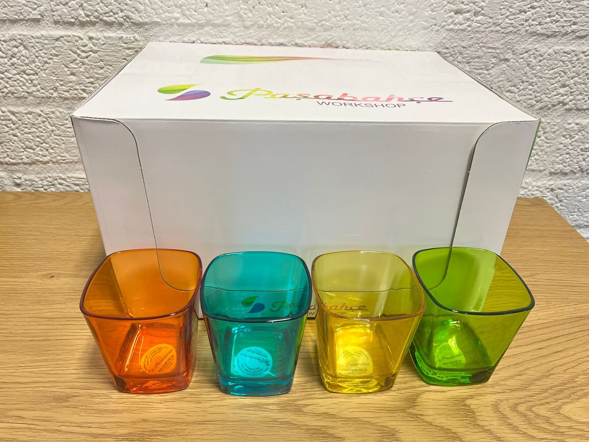 ca.72x Pasabahce Glazen  – 4 kleuren