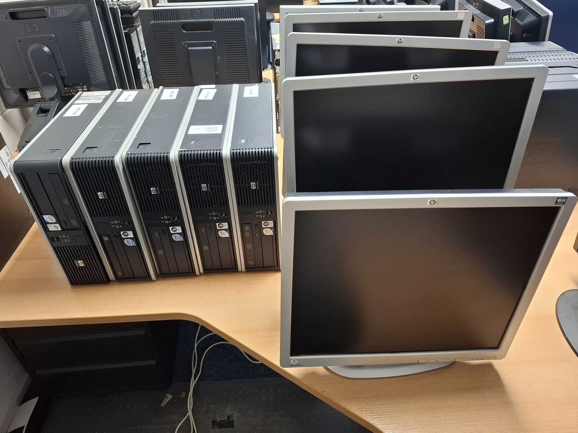 5x Computer met beeldscherm HP, HP DC7900 SFF, bouwjaar 2011