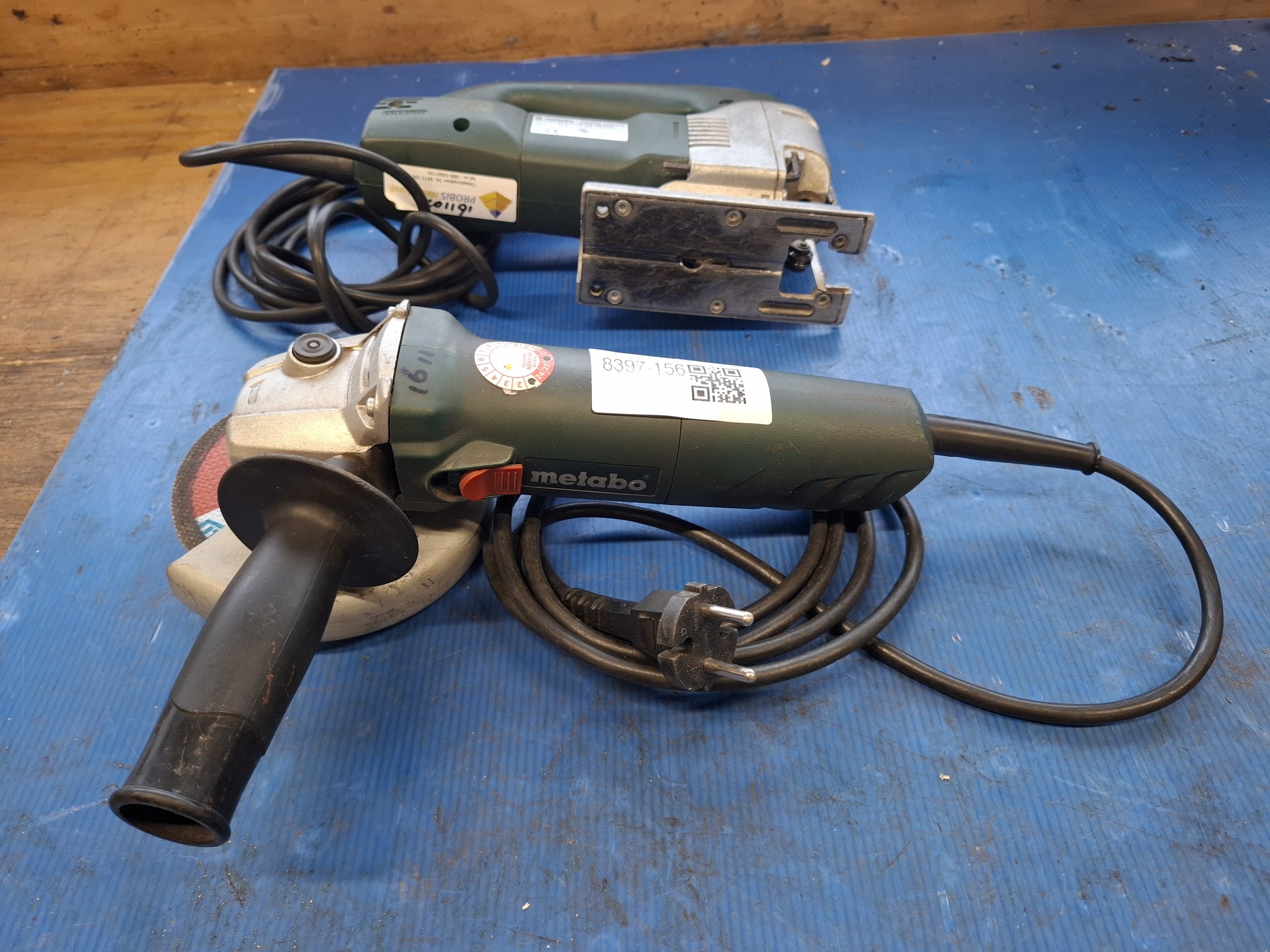 Haakse slijper en Decoupeerzaag Metabo, W750-125 en STEB105+
