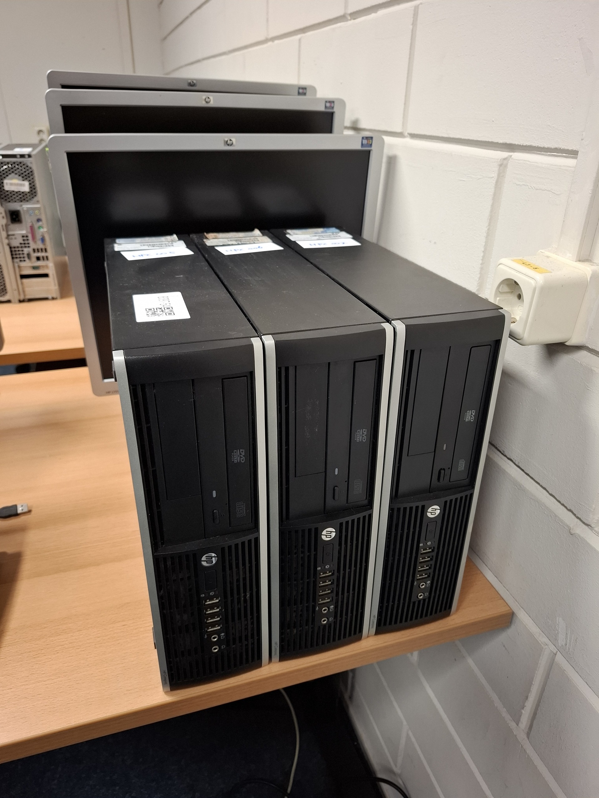 3x Computer met beeldscherm en toetsenbord HP, HP Pro 6300 SFF i5, bo