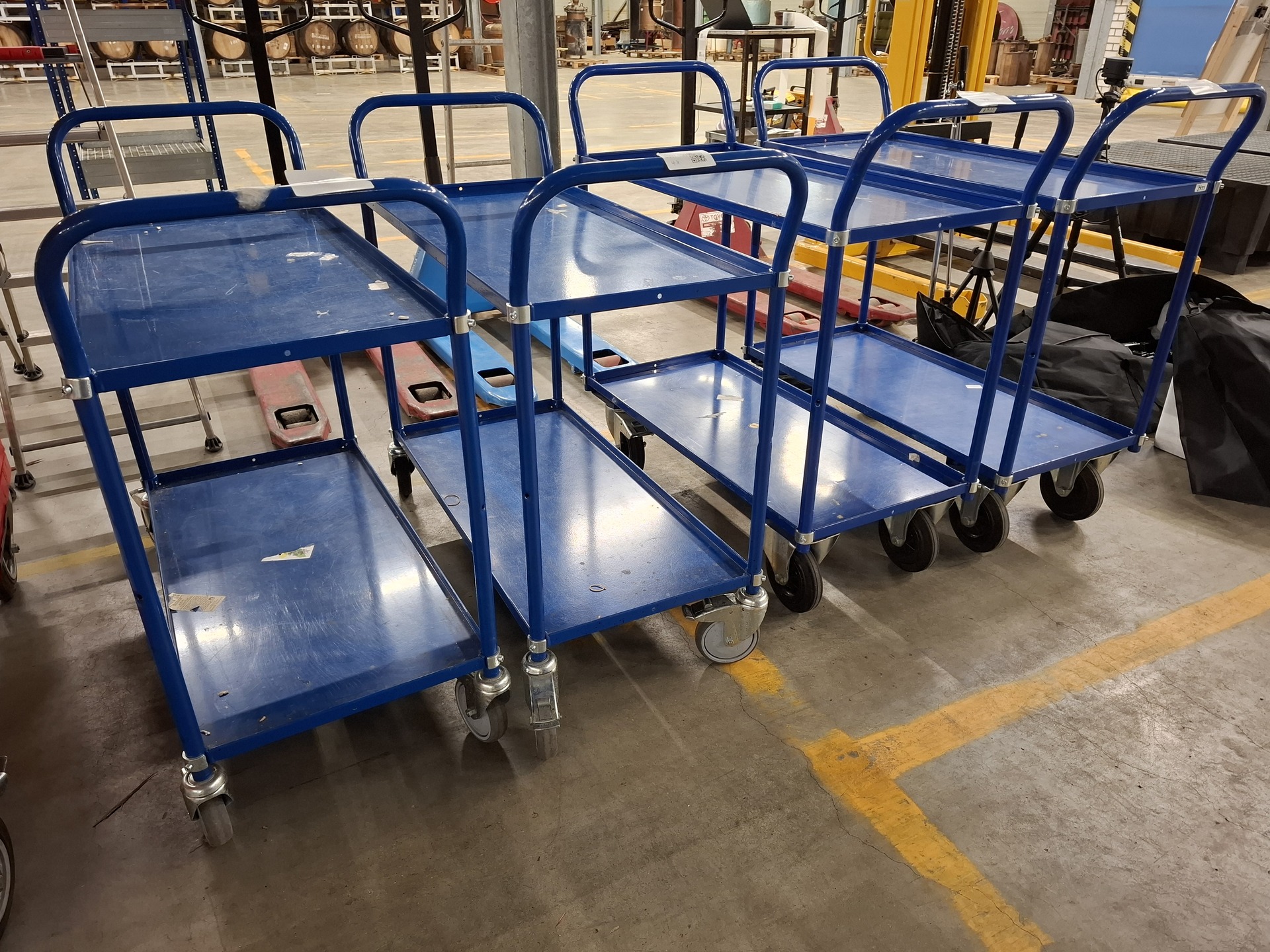 4x Metalen materiaalwagen Km