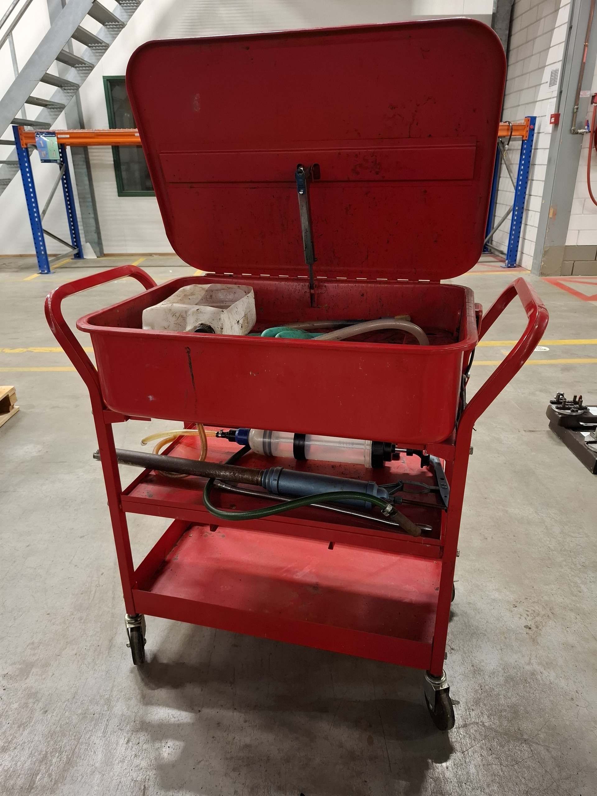 Ontvetterbak Powerplus, bouwjaar afm. ca 98x52x90cm