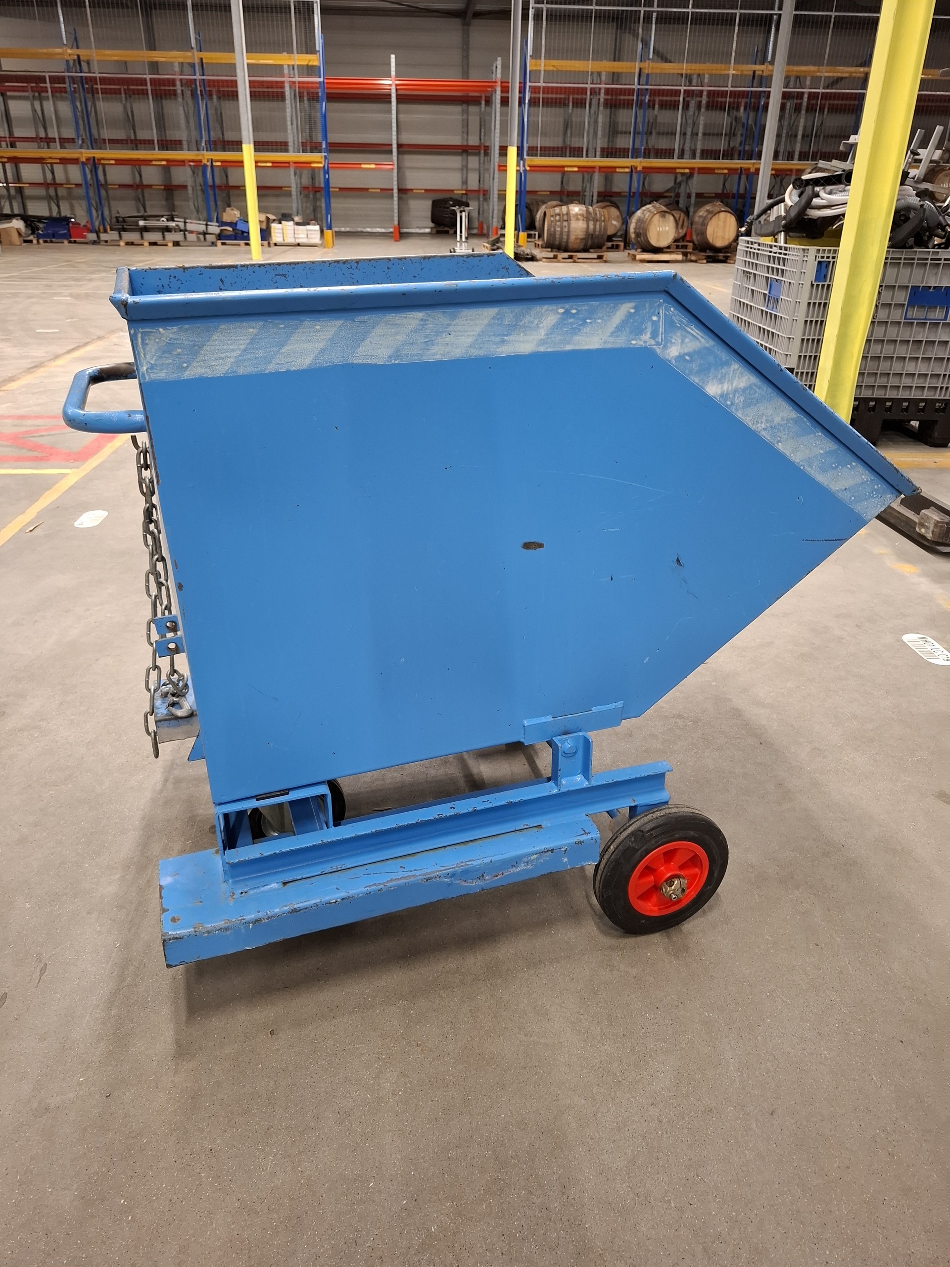 Mobiele kantelbak KW400, bouwjaar 2008