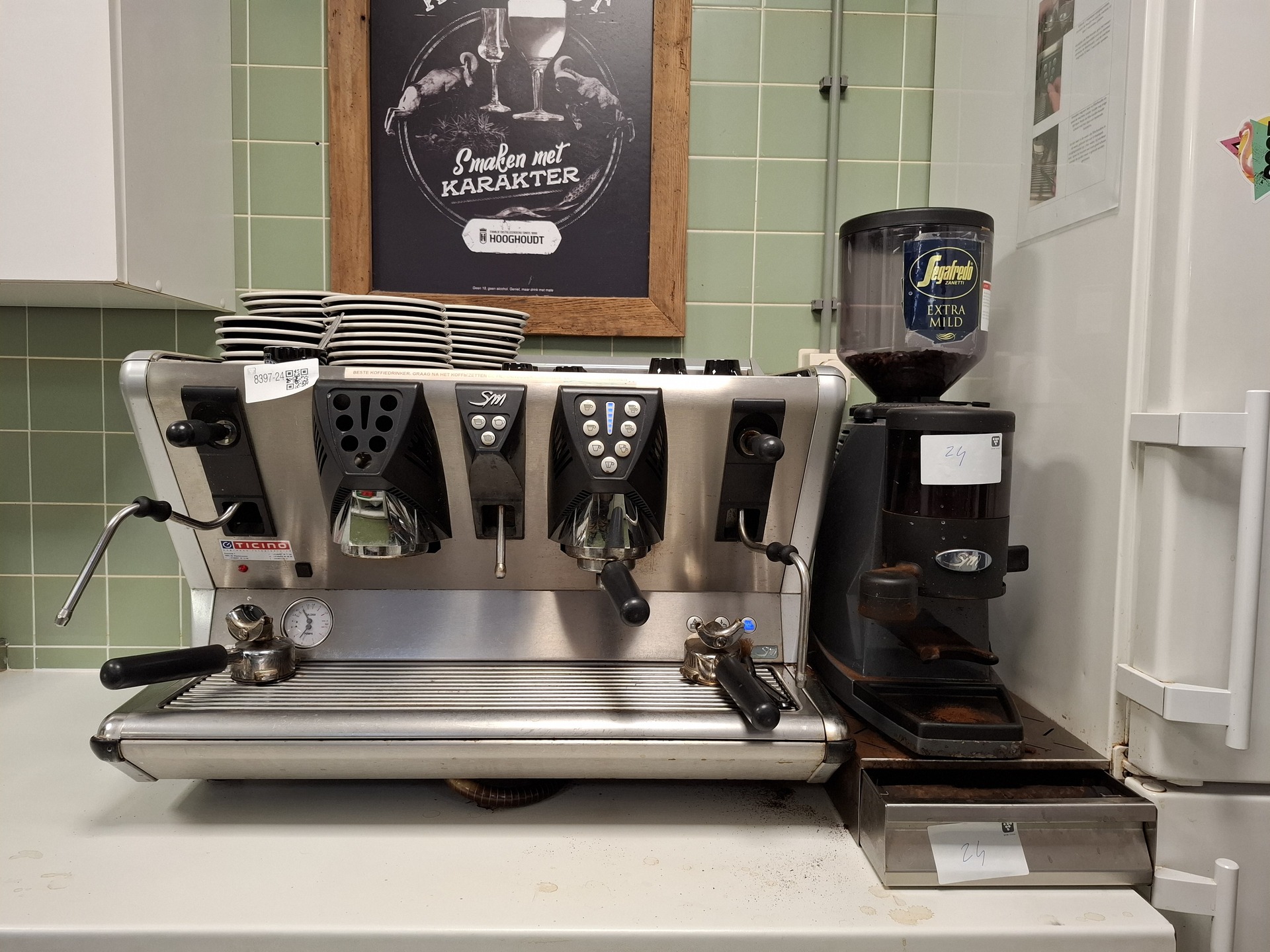 Pistonmachine met bonenmaler, SM, 100 E DTC