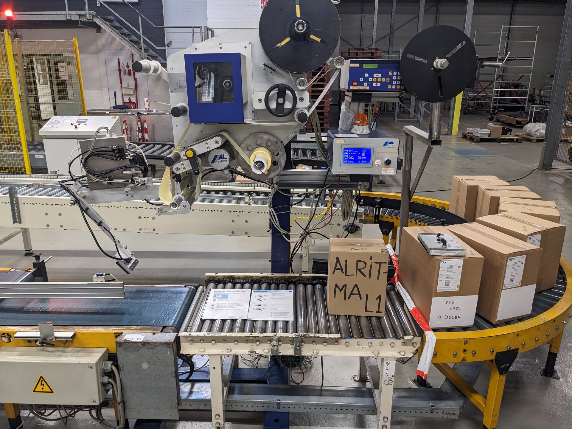 Dozen label machine, Altech, Alritma, wit, 2006