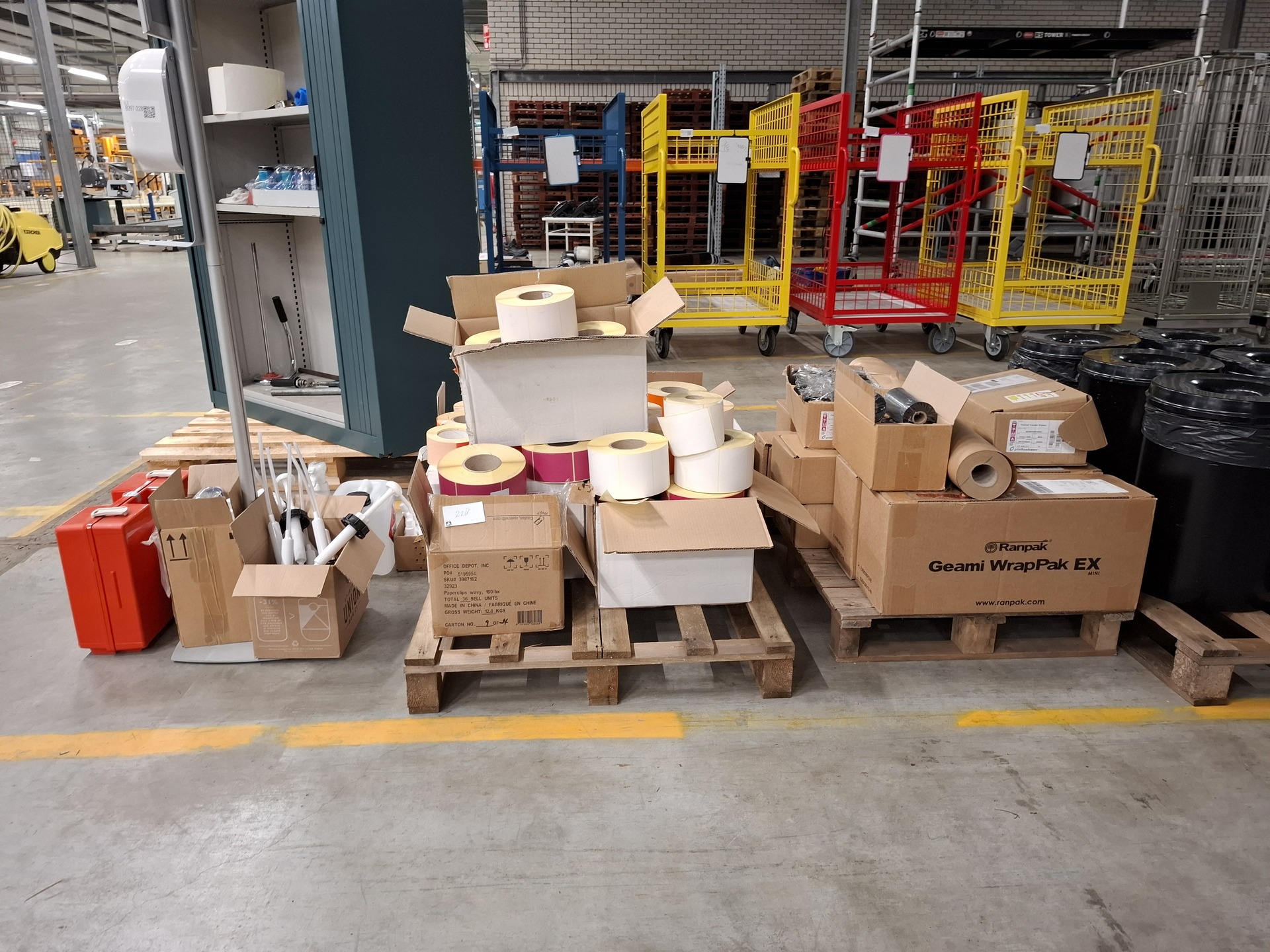 Partij diverse kantoorgerei