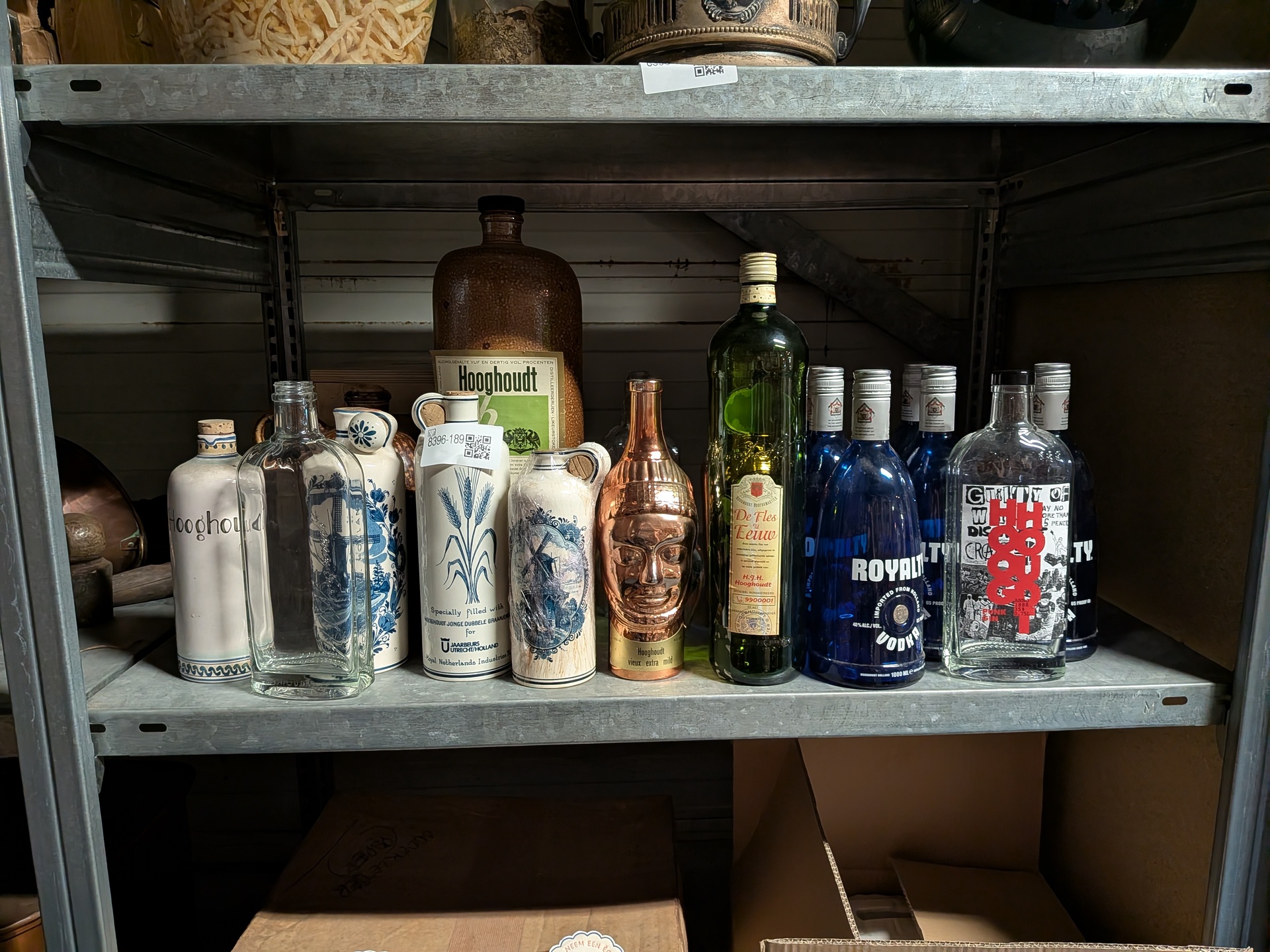 Divers Hooghoudt memorabilia