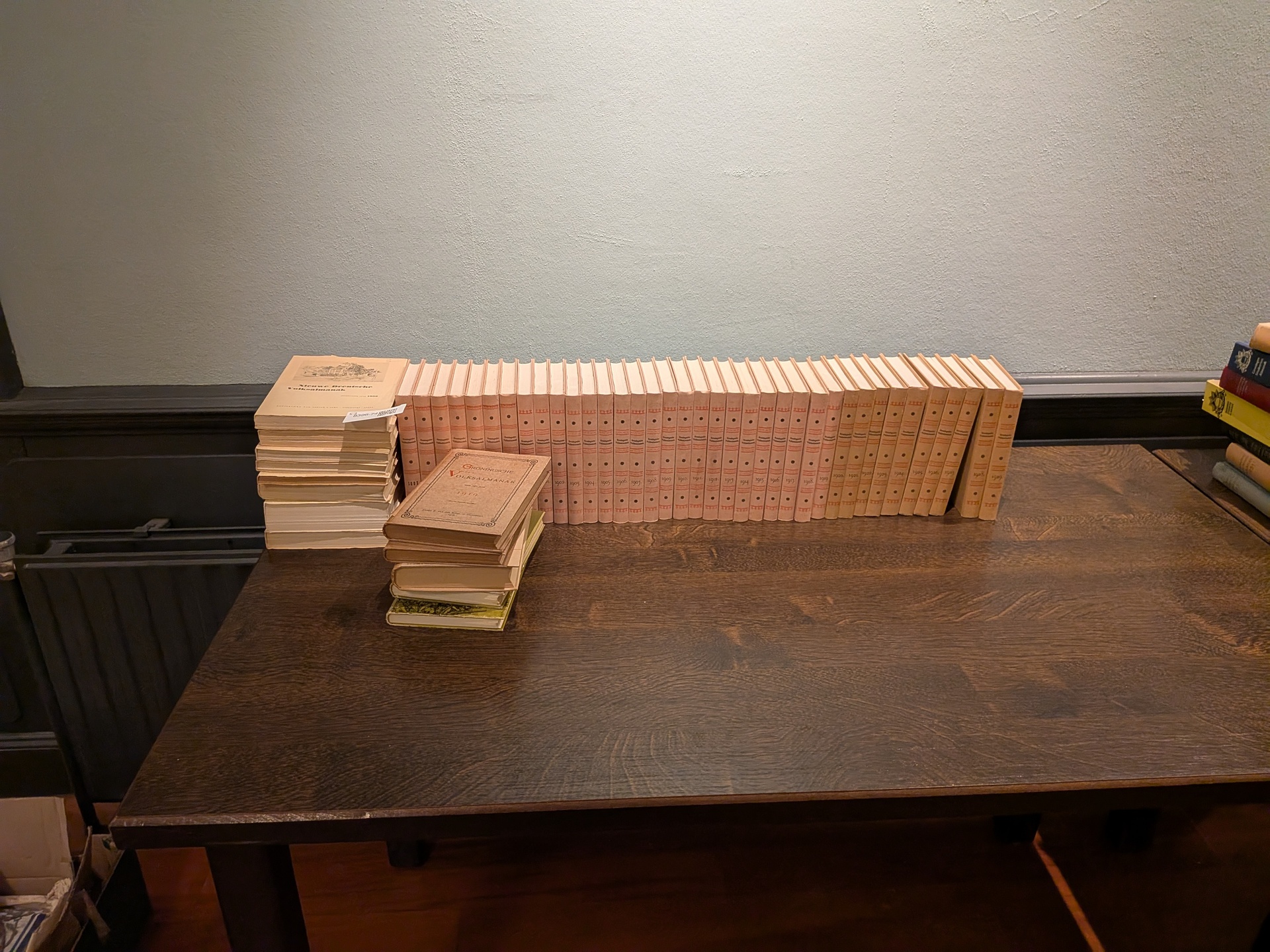 Diverse  volksalmanak boeken