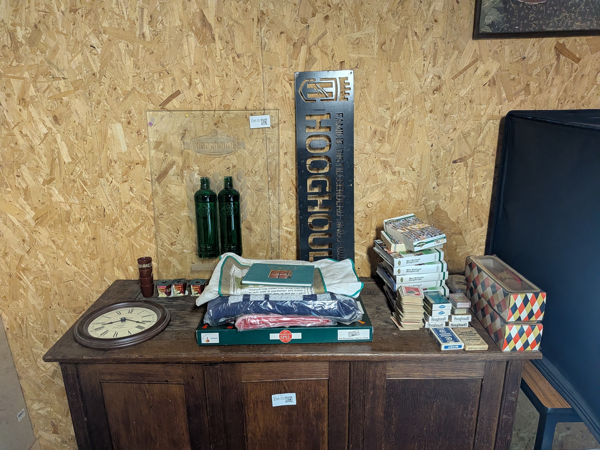 Divers Hooghoudt memorabilia